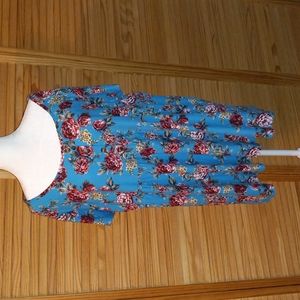 Bobbie Brooks EUC 💙 size 2x aqua blue floral top